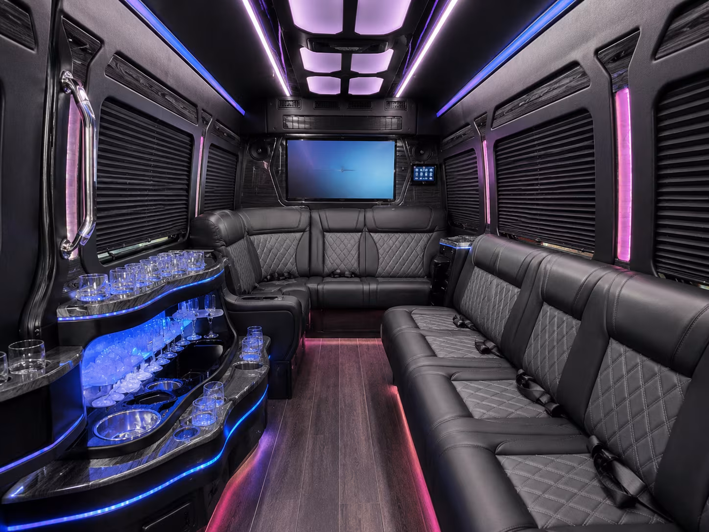 charter bus transfers between gso and charlotte douglas international airport